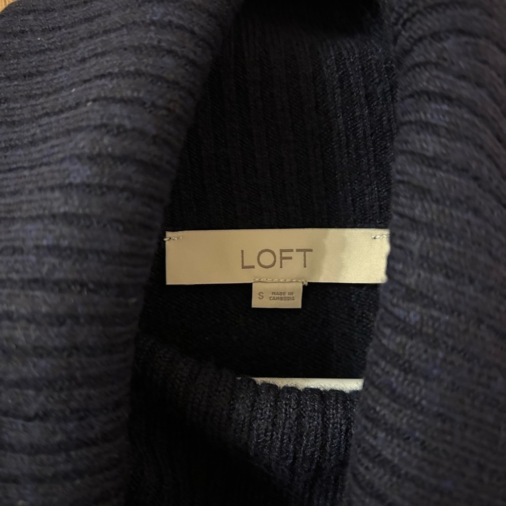LOFT Navy Blue Cowl Neck Sweater Small NWOT - Picture 5 of 8